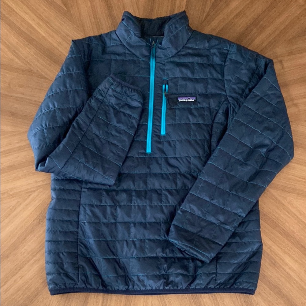 Patagonia Navy, Nano Puff Pullover Women’s Large